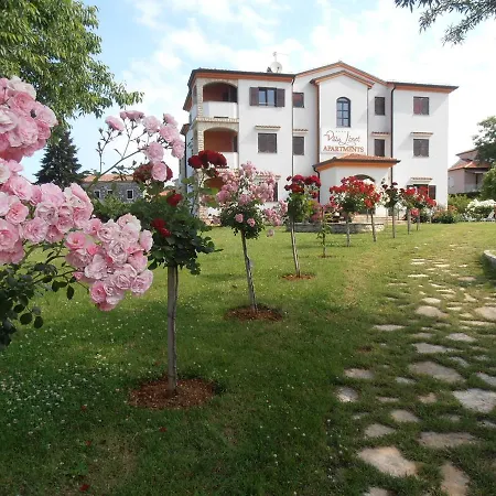 Linet Garden 4*