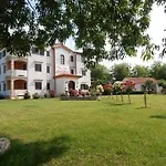Gostinjska kuća Villa Linet Garden Funtana
