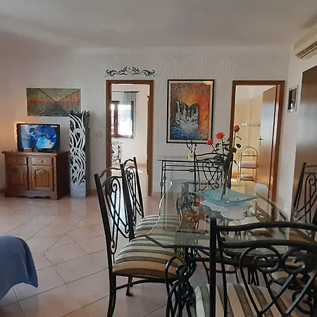 Linet Garden Vendégház Funtana