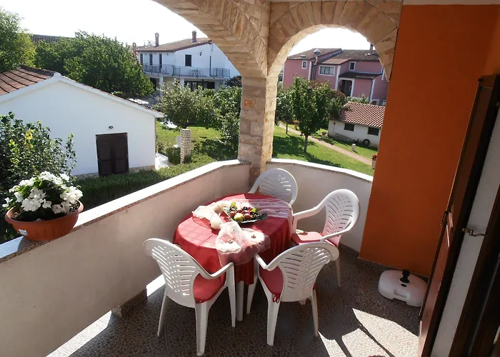 Linet Garden Funtana