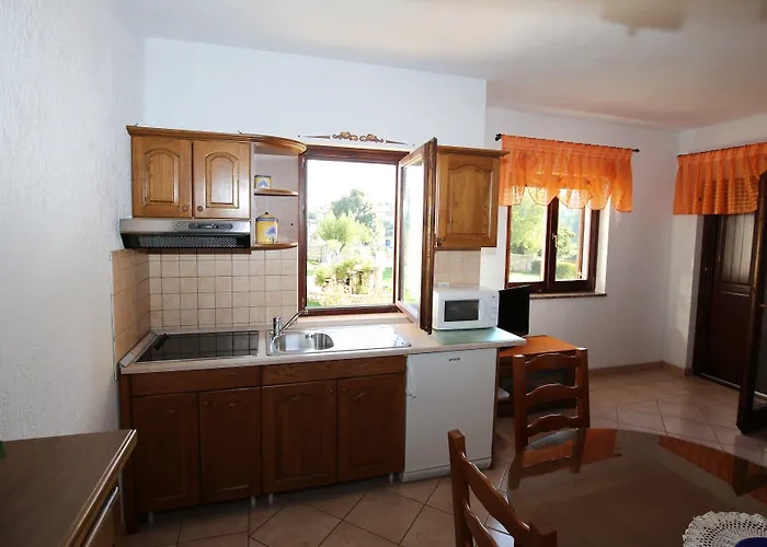 Konukevi Linet Garden