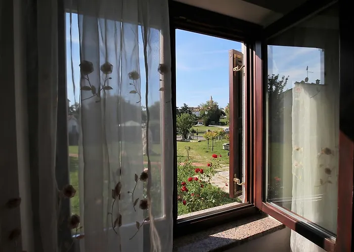 Villa Linet Garden 4* Funtana