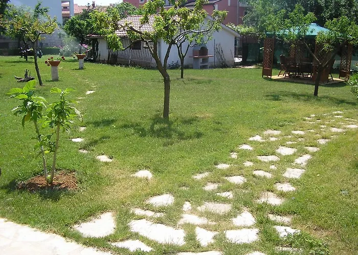 Linet Garden Funtana