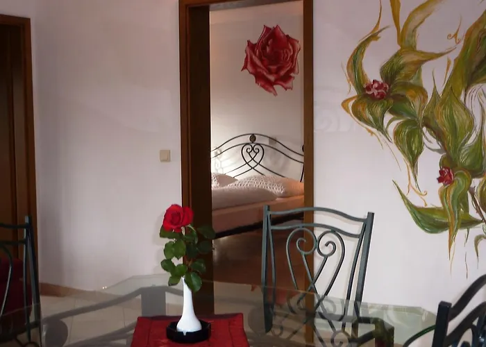 Konukevi Linet Garden 4*