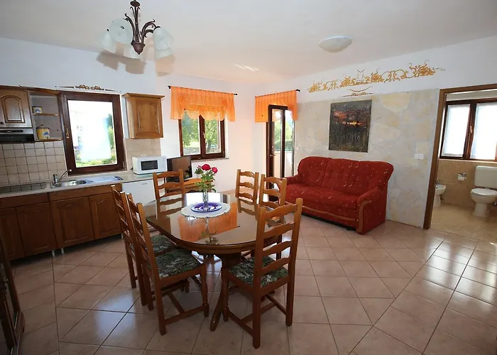 Gostinjska kuća Villa Linet Garden Funtana